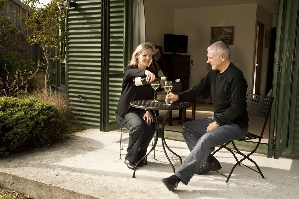 Whakaipo Lodge Taupo Ngoại thất bức ảnh