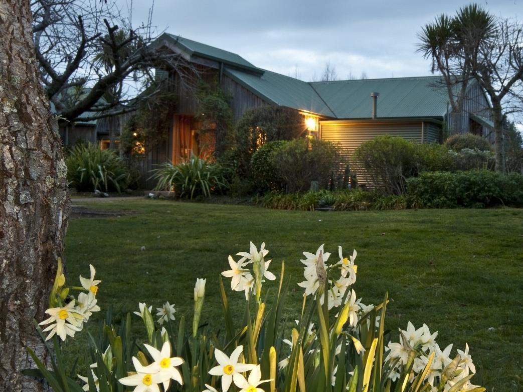 Whakaipo Lodge Taupo Ngoại thất bức ảnh