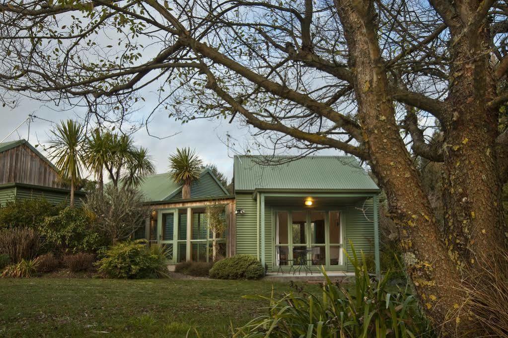 Whakaipo Lodge Taupo Ngoại thất bức ảnh