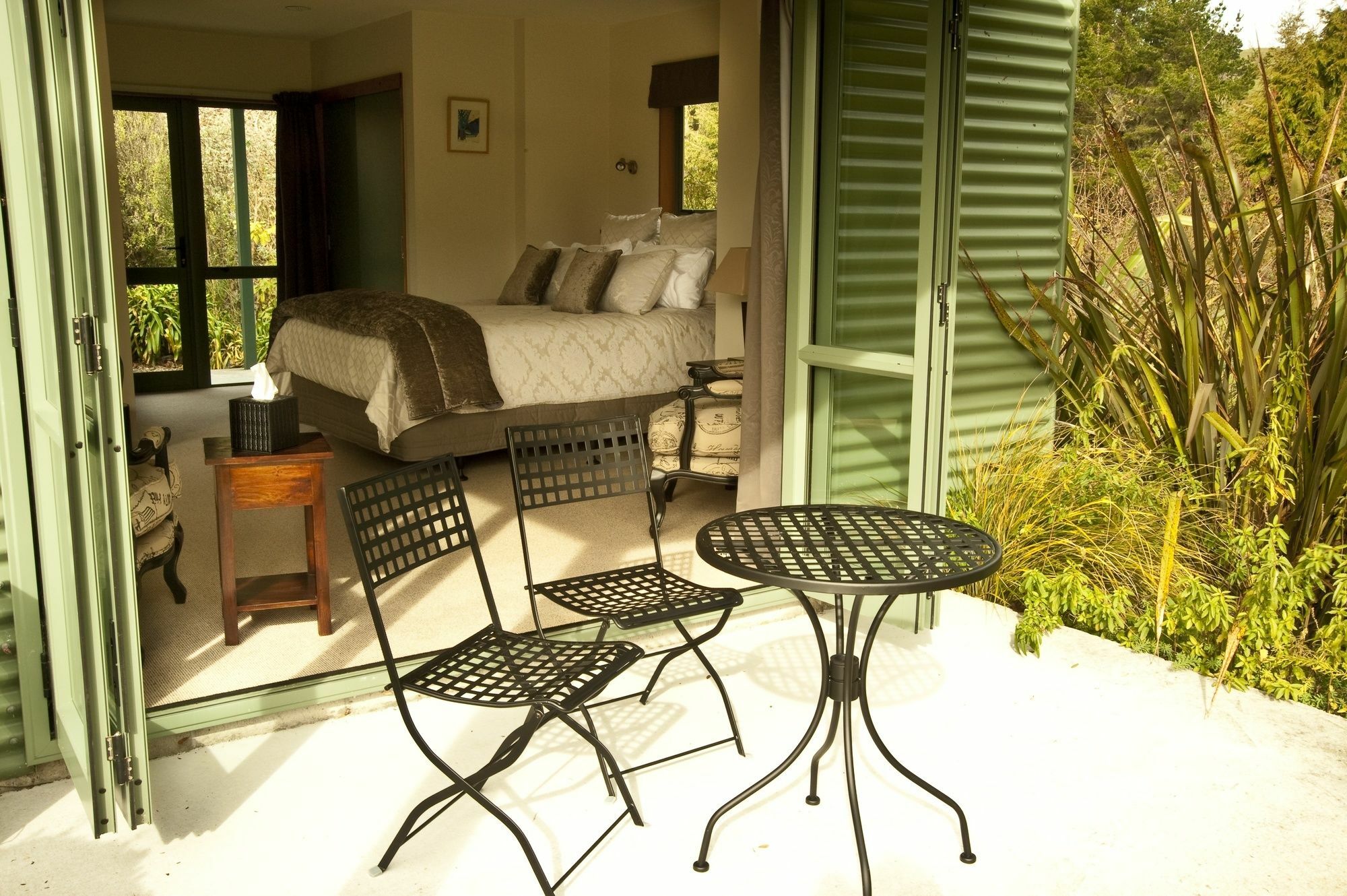 Whakaipo Lodge Taupo Ngoại thất bức ảnh